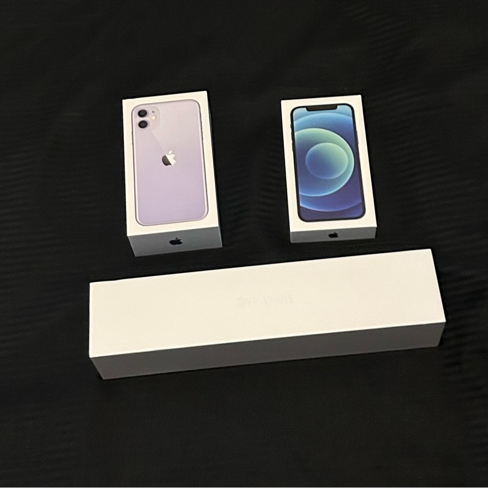 Apple boxes (empty)